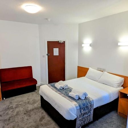 Sk Heathrow Hotel Hayes  Extérieur photo