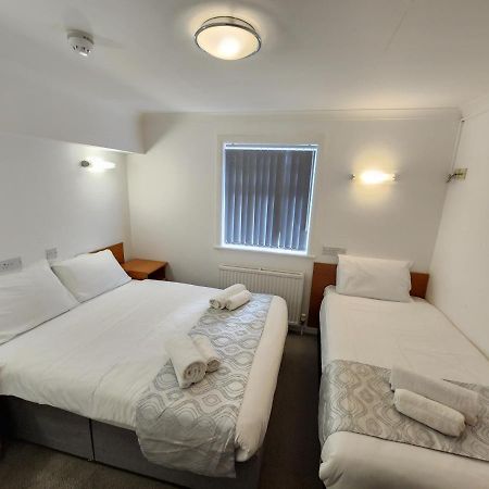 Sk Heathrow Hotel Hayes  Extérieur photo