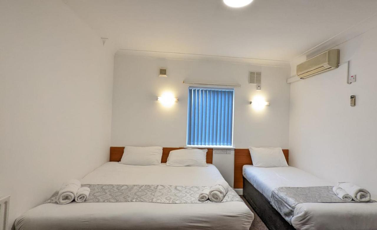 Sk Heathrow Hotel Hayes  Extérieur photo