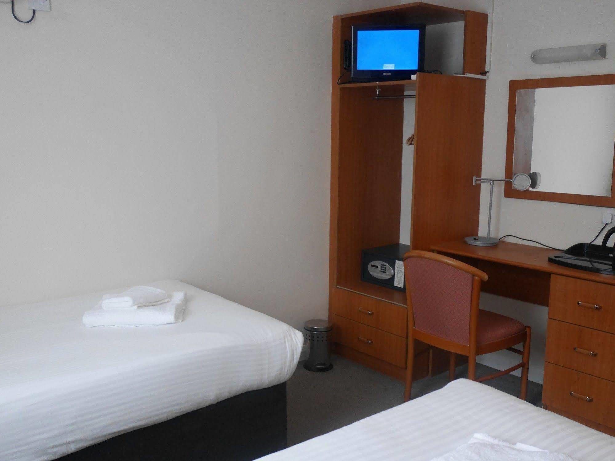 Sk Heathrow Hotel Hayes  Extérieur photo