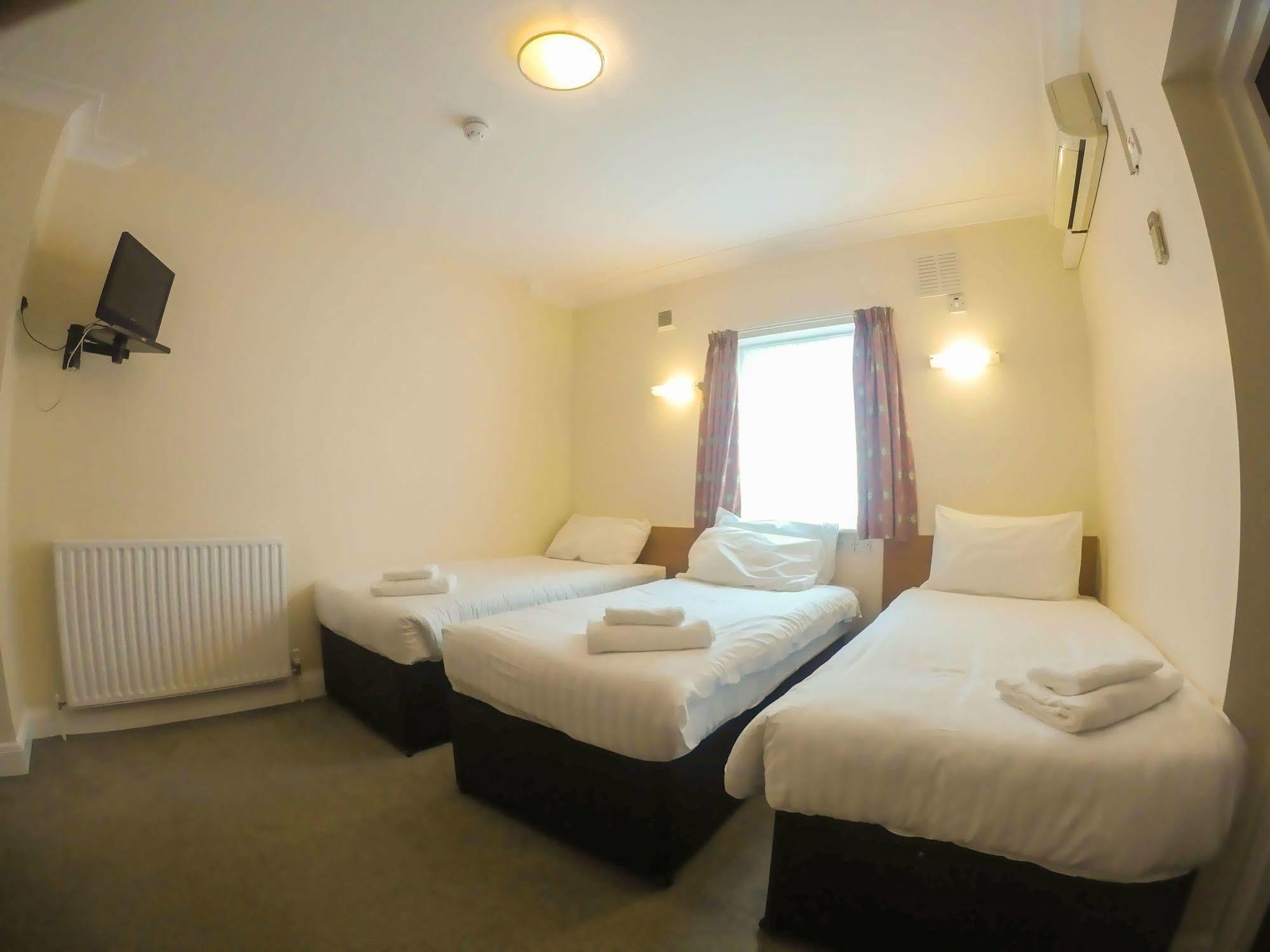 Sk Heathrow Hotel Hayes  Extérieur photo
