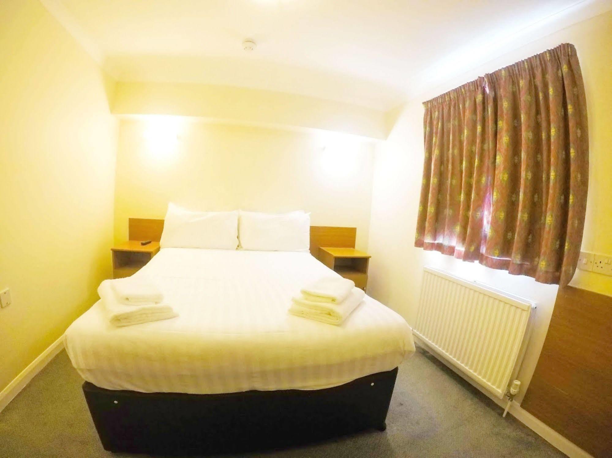 Sk Heathrow Hotel Hayes  Extérieur photo